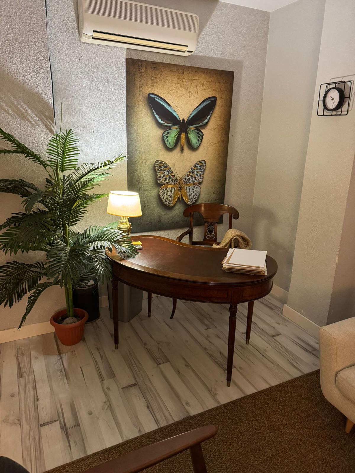 Consulta privada terapia Gestalt Valencia - Pilar Vivó